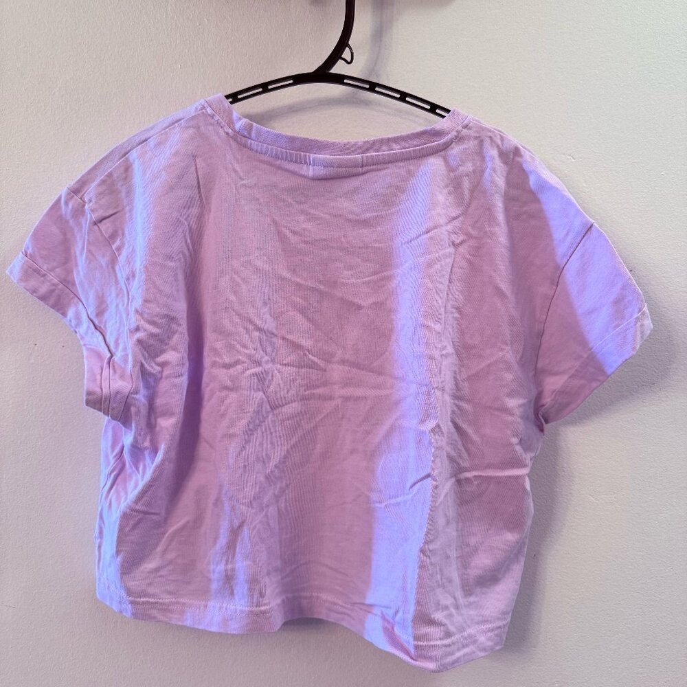 Bundle of Women's GymShark crop top TShirts - Picture 2 of 8
